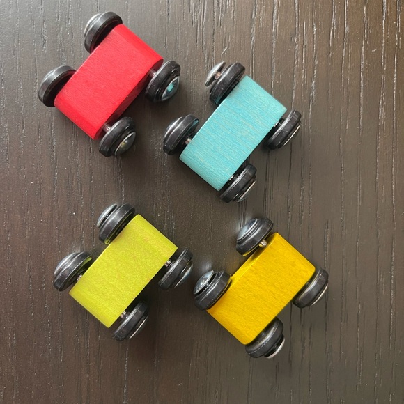 Earth Vibrant Wooden Ramp Racer - Picture 3 of 3